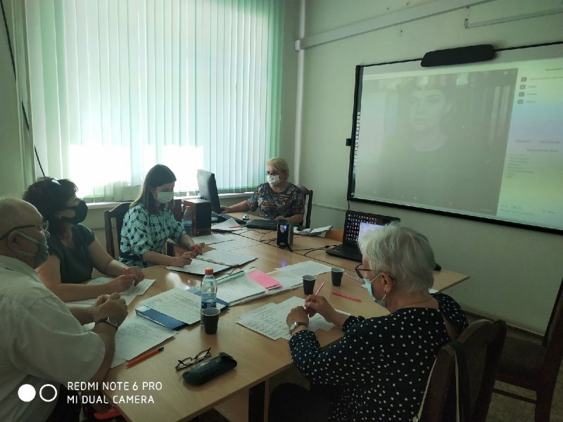 Состоялась  защита выпускных квалификационных работ студентами специальности «Народное художественное творчество»  в дистанционном формате